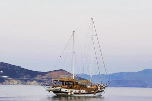 Isole-Cicladi-in-caicco-Cycaldes-gulet-cruise-7