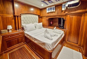 Dea del mare gulet yacht (29)cabin