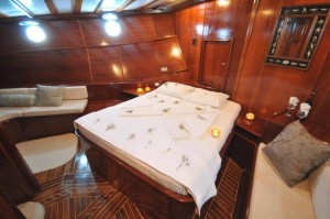 Elara gulet yacht cabin (6)