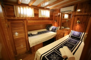 Kaya Guneri 2 gulet yacht cabin (28)