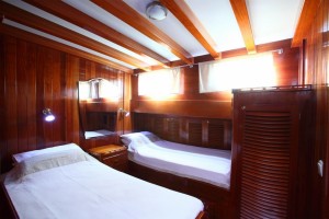Kaya guneri3 gulet yacht cabin(19)