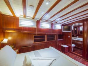 Yucebey guley yacht master cabin(31)